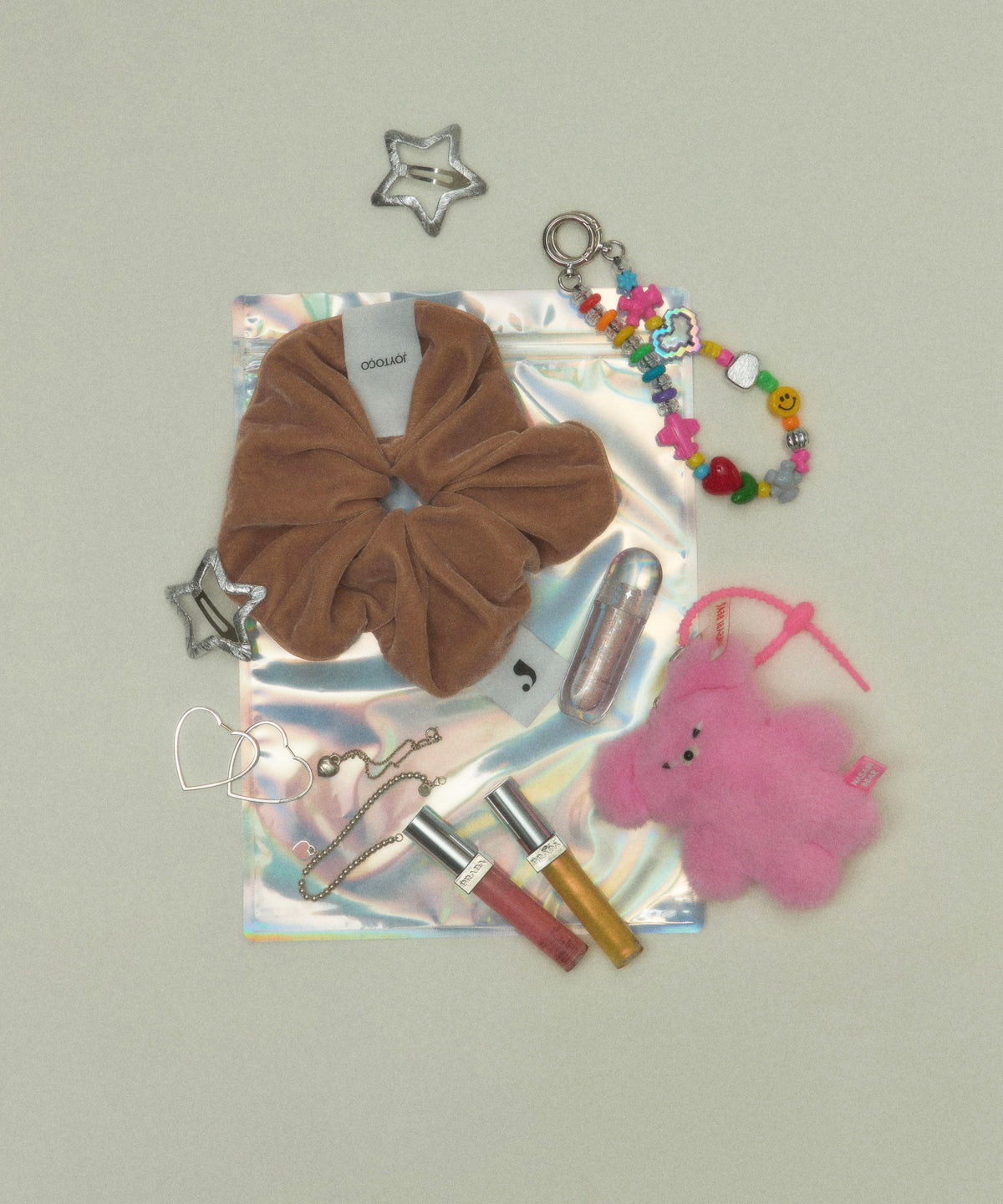 velvet-scrunchie-pinkbeige
