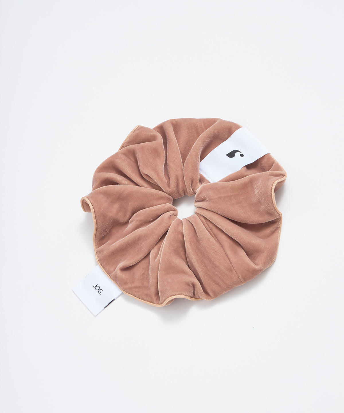 velvet-scrunchie-pinkbeige