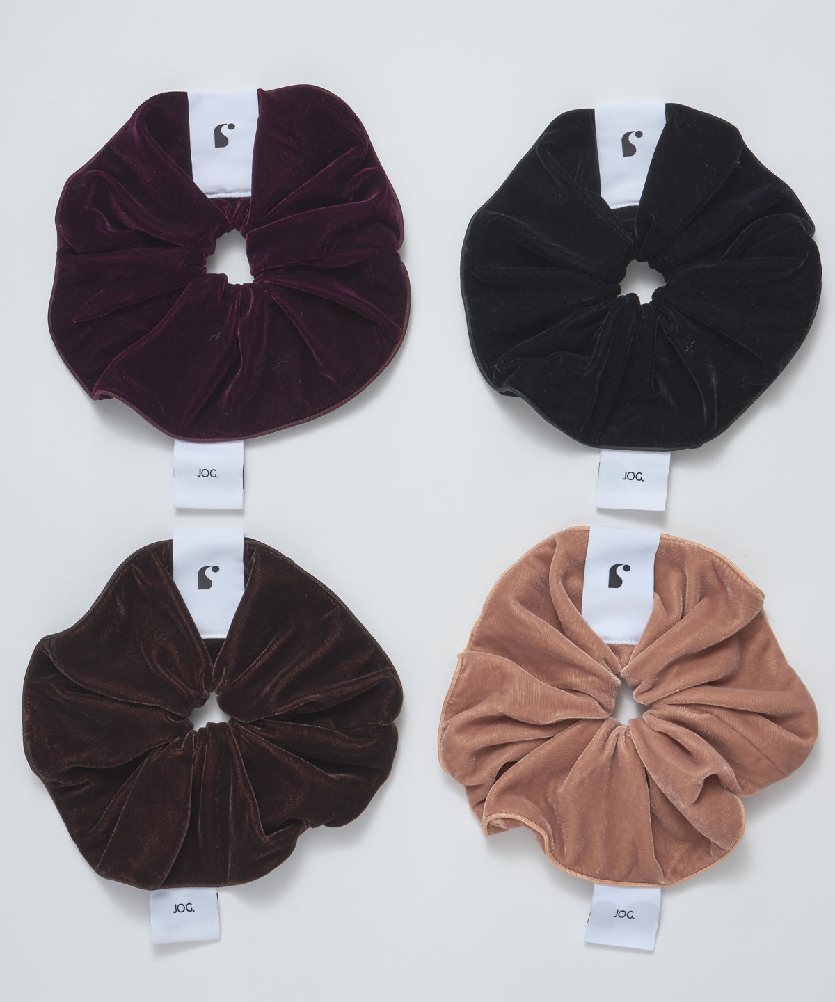 velvet-scrunchie-pinkbeige