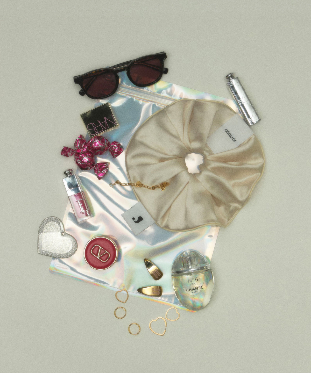 satin-scrunchie-cream