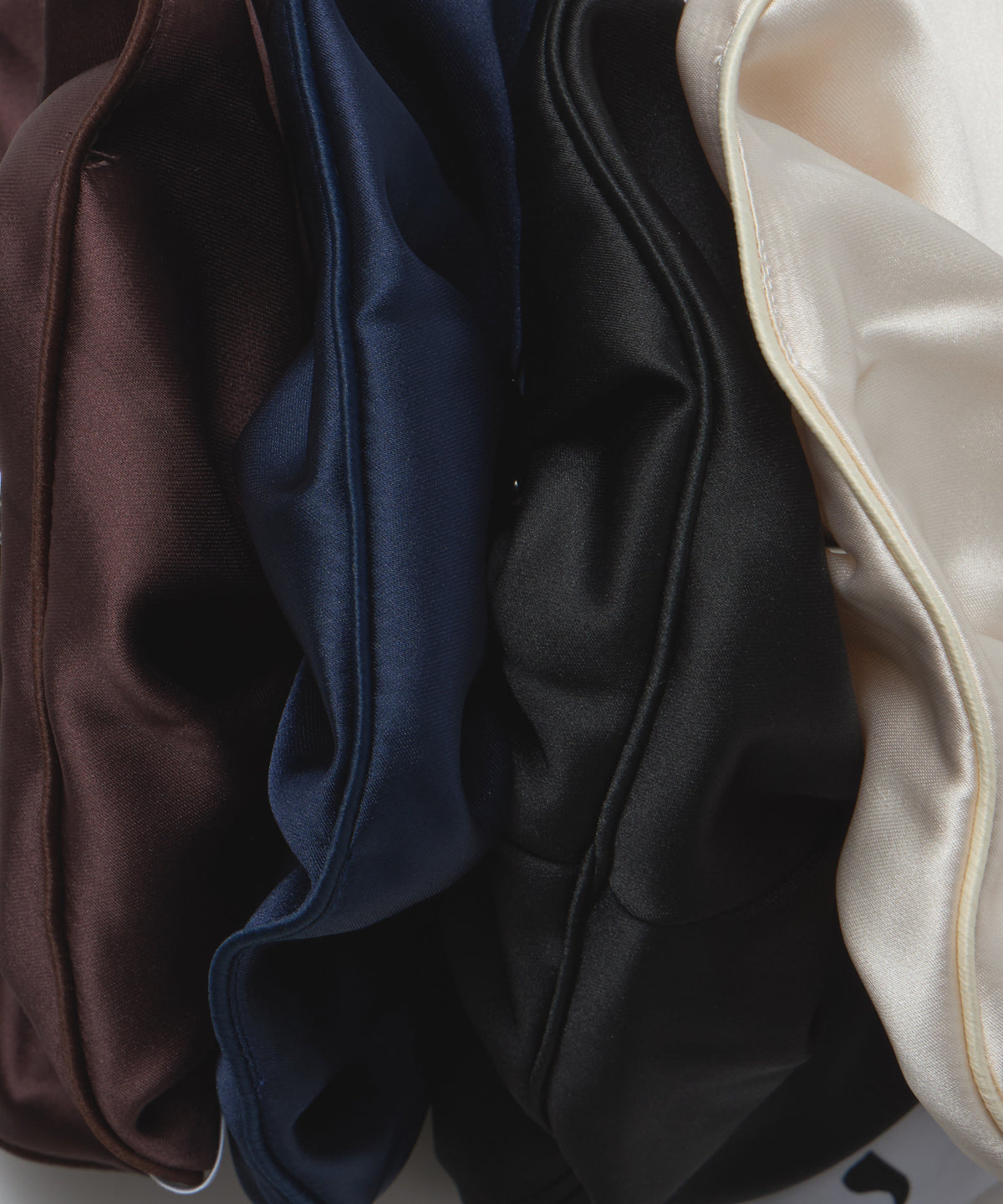 satin-scrunchie-black