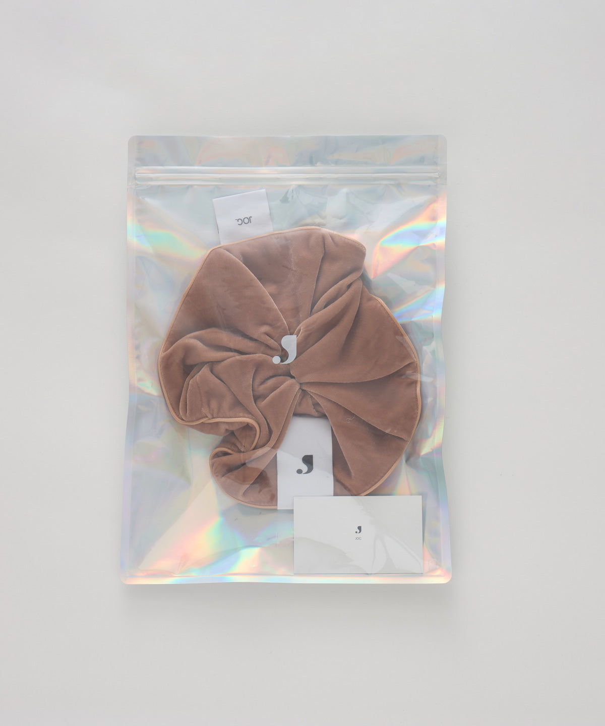 velvet-scrunchie-pinkbeige