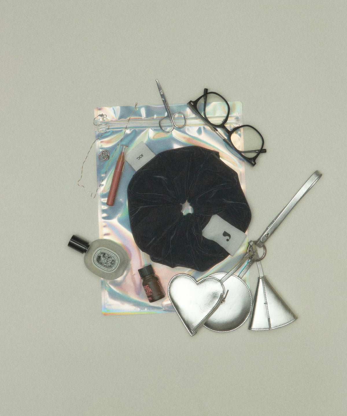 velvet-scrunchie-black