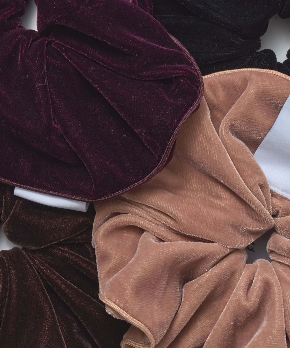 velvet-scrunchie-pinkbeige