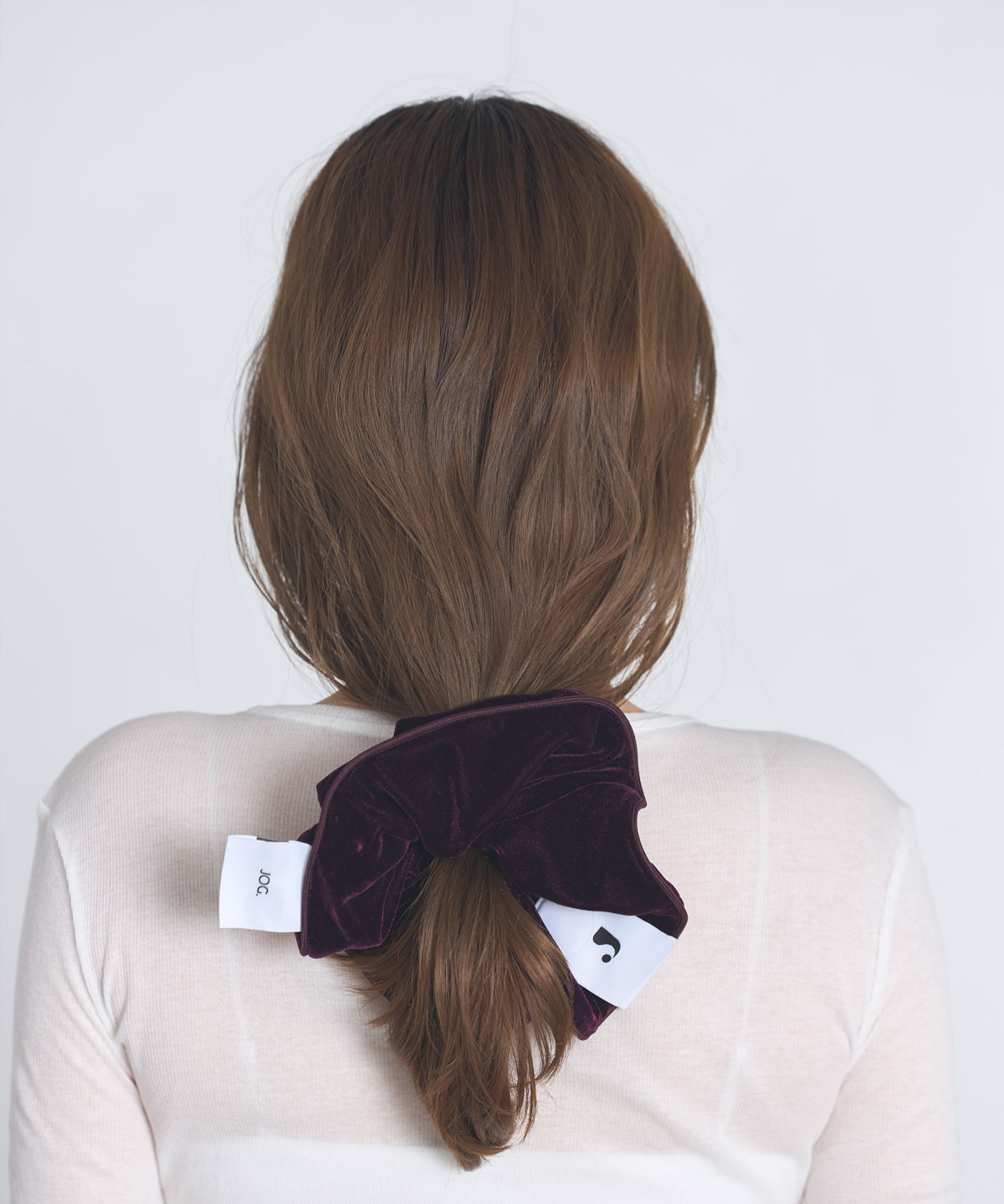 velvet-scrunchie-burgundy